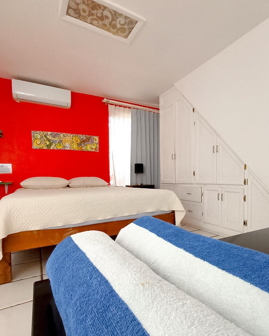 Adventure Inn Ла-Пас Екстер'єр фото